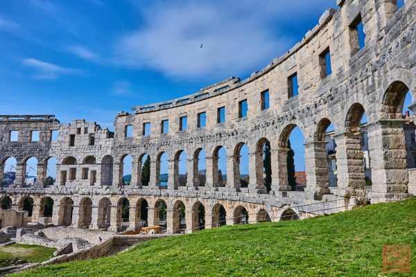 2402-Pula_15