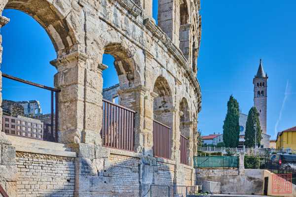 2402-Pula_22