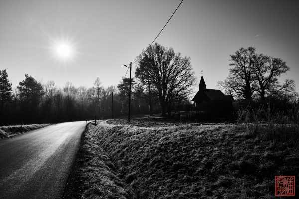 2401-roadside_02